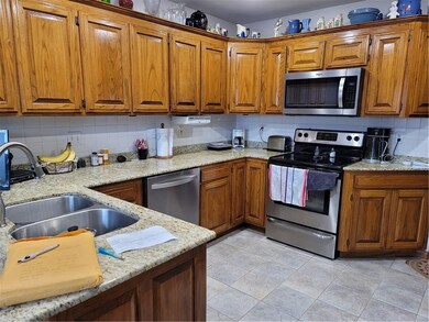 302 Coachlight Dr, Bentonville, AR 72712 - photo 2