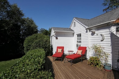 391 Boxberry Hill Rd, East Falmouth, MA 02536 - photo 5