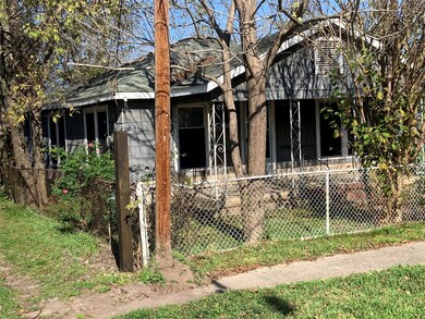 4047 Lucille St, Houston, TX 77026 - photo 2