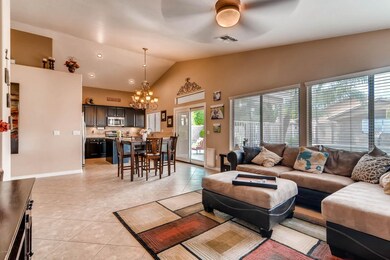 006-9-Living Room-2700x1802-300dpi