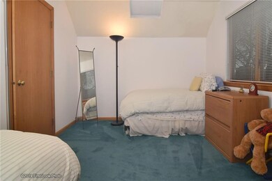 21 Sycamore Dr, Westerly, RI 02891 - photo 6