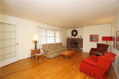 808 N 3rd St, Emmaus, PA 18049 - photo 3