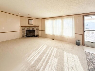 8737 Daniel Dr, Newport, MI 48166 - photo 4