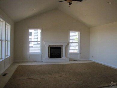 4023 SW Salmon Ave, Redmond, OR 97756 - photo 4