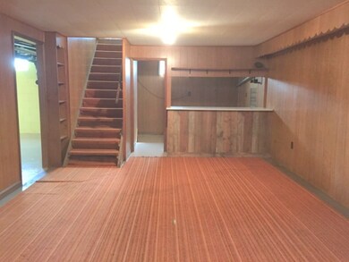 Family room in LL