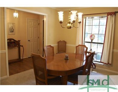 Dining Room. FORMAL DINING ROOM