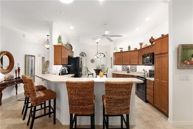 Breakfast Bar with Lots of Counterspace!