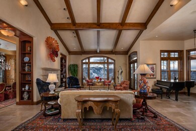 46Jasmine_LivingRoom6