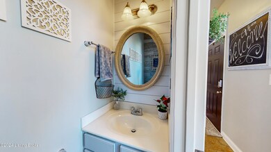 9804 Creek View Estates Dr, Louisville, KY 40291 - photo 5