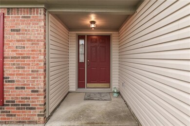 781 Spruce Dr, Greenwood, IN 46143 - photo 2