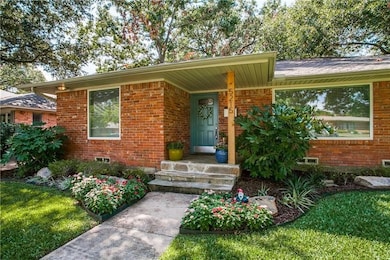 5215 Rexton Ln, Dallas, TX 75214 - photo 2