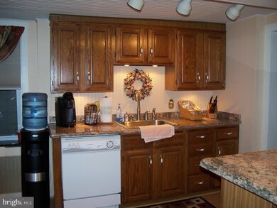 159 E Wyomissing Ave, Mohnton, PA 19540 - photo 6