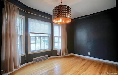 348 E Maplehurst St, Ferndale, MI 48220 - photo 5