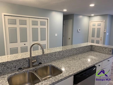 302 Dunmurry Place, Warner Robins, GA 31093 - photo 5