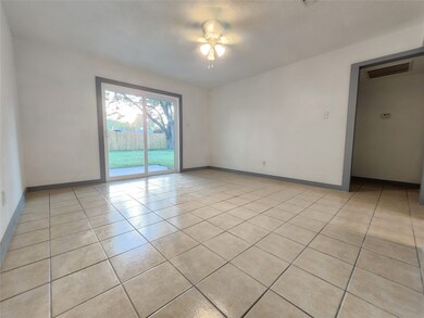 9707 Jaywood Dr, Houston, TX 77040 - photo 5
