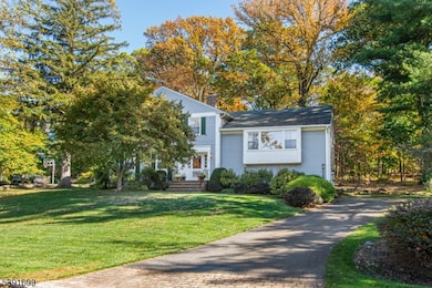 8 Maple Dr, Caldwell, NJ 07006 - photo 2