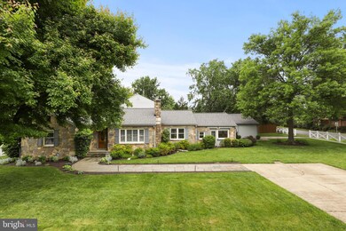 5600 Bradley Blvd, Alexandria, VA 22311 - photo 2