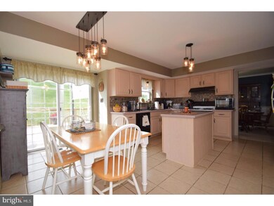 4530 Del Mar Dr, Reading, PA 19606 - photo 5