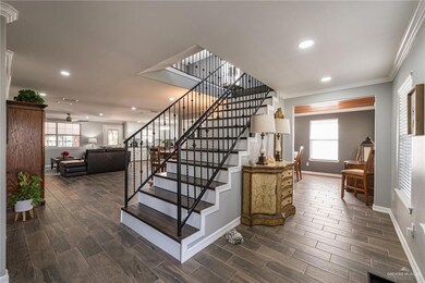 318 S 23rd St, Donna, TX 78537 - photo 5