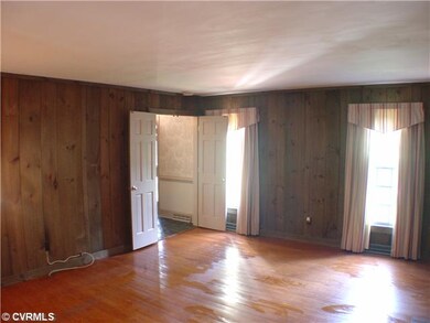 Den/Family/Great Room - Family room is perfect for