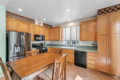 Great Kitchen with space for your kitchen table