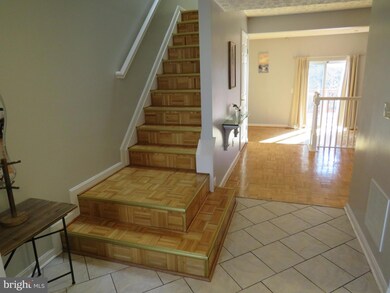 993 Joshua Tree Ct, Owings Mills, MD 21117 - photo 2