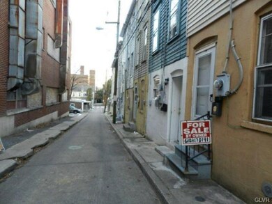 542 N Jute St, Allentown, PA 18102 - photo 3