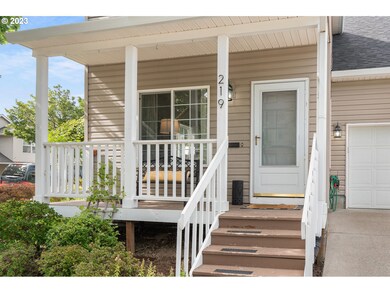 219 W Levi Way, Newberg, OR 97132 - photo 4