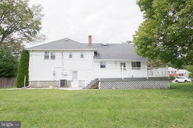 1806 Floral Dr, Wilmington, DE 19810 - photo 2