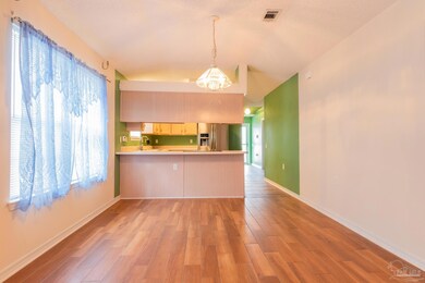 2574 Trailwood Dr, Cantonment, FL 32533 - photo 4