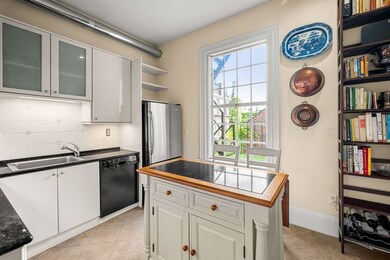 116 Mount Vernon St unit 4, Boston, MA 02108 - photo 6