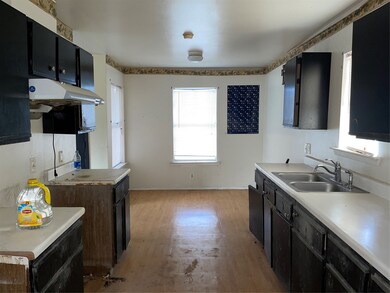 10646 Strickland St, Houston, TX 77093 - photo 5