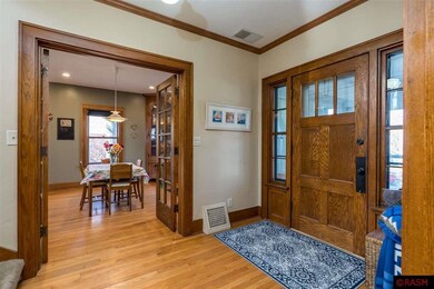 205 W 9th St, Mankato, MN 56001 - photo 2