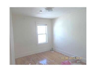 16 Aetna St, Central Falls, RI 02863 - photo 6