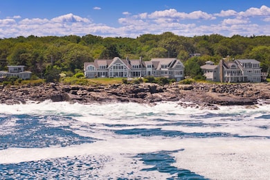 113 Bald Head Cliff Rd, Cape Neddick, ME 03902 - photo 3