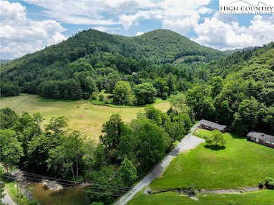 559 Jordan V Cook Rd, Boone, NC 28607 - photo 2