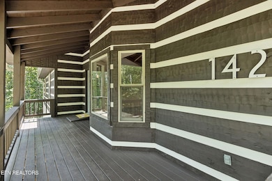 3-web-or-mls-142 Campbell Way - 003