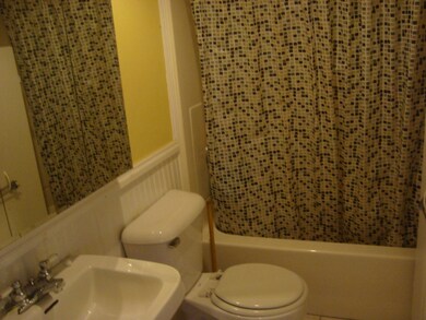 418 Elm St SE, Lowell, MI 49331 - photo 7