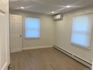 56 Heisser Ln, Farmingdale, NY 11735 - photo 6