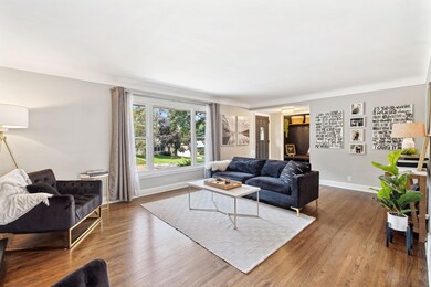 5133 Abercrombie Dr, Edina, MN 55439 - photo 3