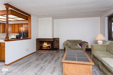 Living Room_1637-SMALL