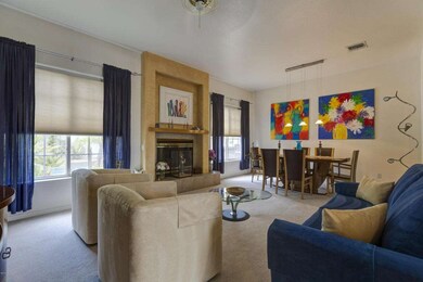 004_Living Room