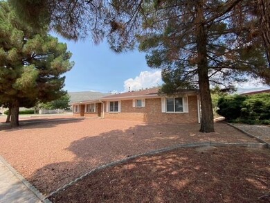 1708 Juniper Dr, Alamogordo, NM 88310 - photo 3