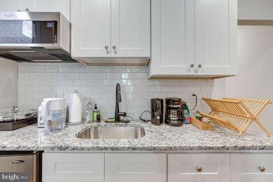 876 N 19th St, Philadelphia, PA 19130 - photo 5