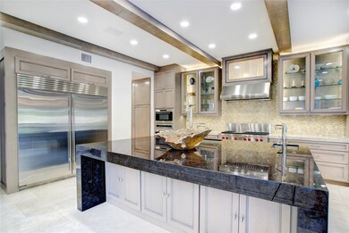 240 Piney Point Rd, Houston, TX 77024 - photo 7