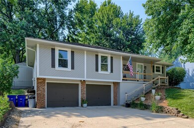 11917 W 49th St, Shawnee, KS 66216 - photo 2