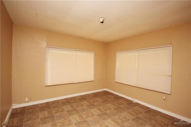 722 N Fir St, Pharr, TX 78577 - photo 7