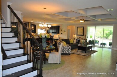 Avalon Model Sample photo living kitchen