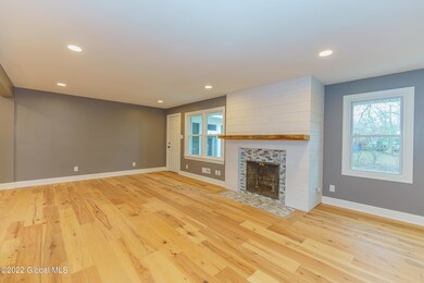 2 Livingroom 3