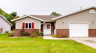 2610 9th St SW, Willmar, MN 56201 - photo 2